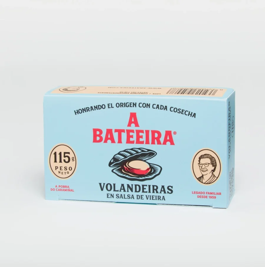 Caja de volandeiras en salsa de vieira de A Bateeira